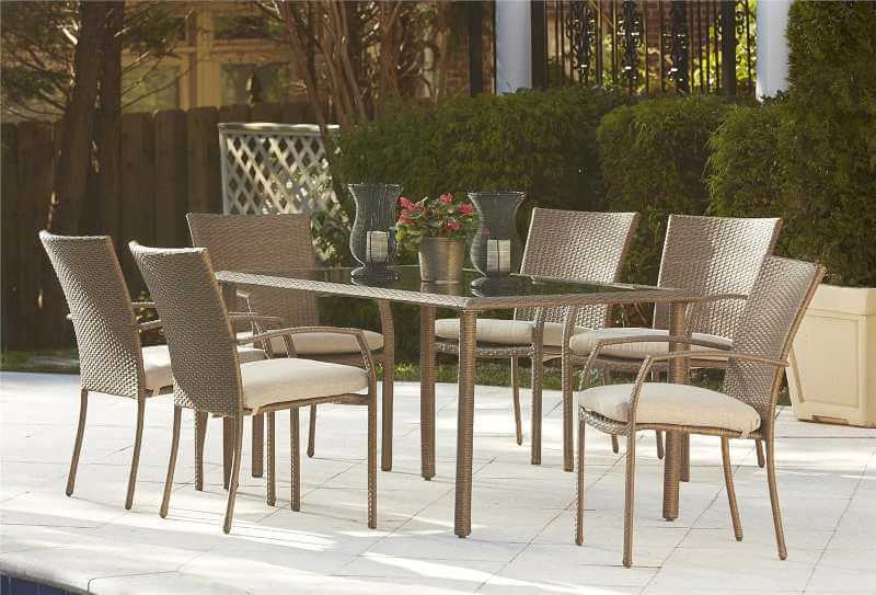 Table de salle à manger d'extérieur COSCO Lakewood Ranch en acier tressé et résine tressée, marron
