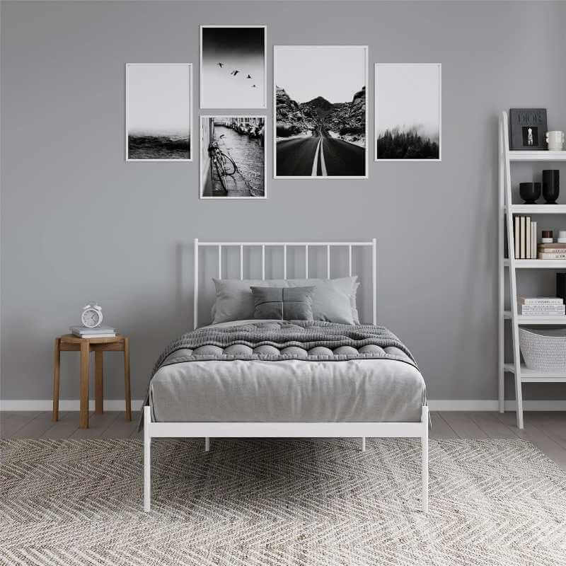 Lit simple en métal avec tête de lit à lattes verticales, hauteur ajustable, blanc